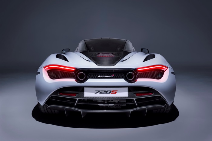 McLaren 720S rear view 4K