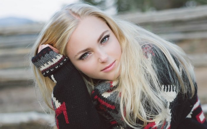 Anna Sophia Robb wearing a patterned sweater