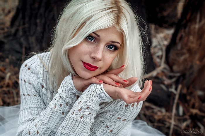 Woman with blonde hair and blue eyes, Darya Chebakova