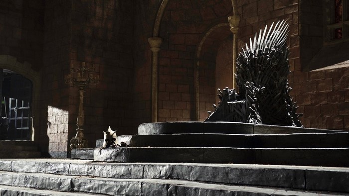 Game of Thrones Iron Throne in throne room