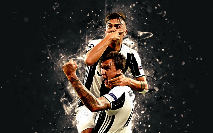 Paulo Dybala and Mario Mandžukić celebrating for Juventus F.C.
