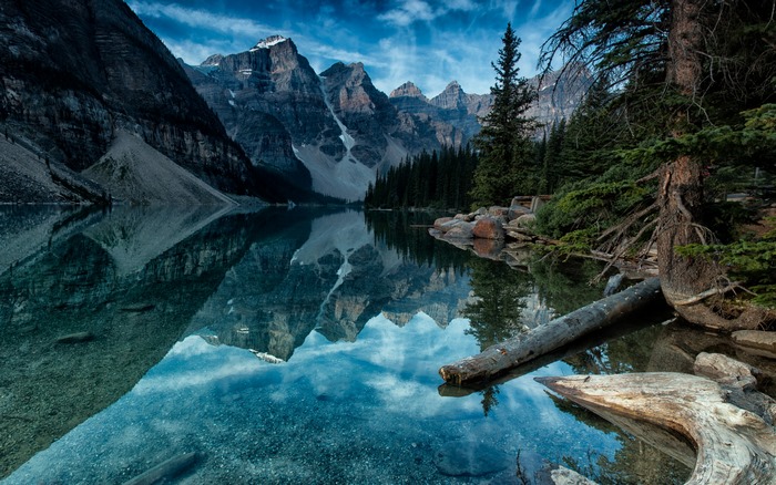 Moraine Lake and Mountains Reflection