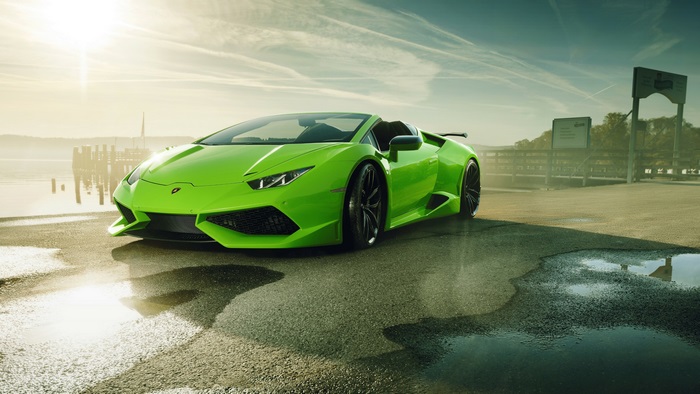 Green Lamborghini Huracan Spyder 4K