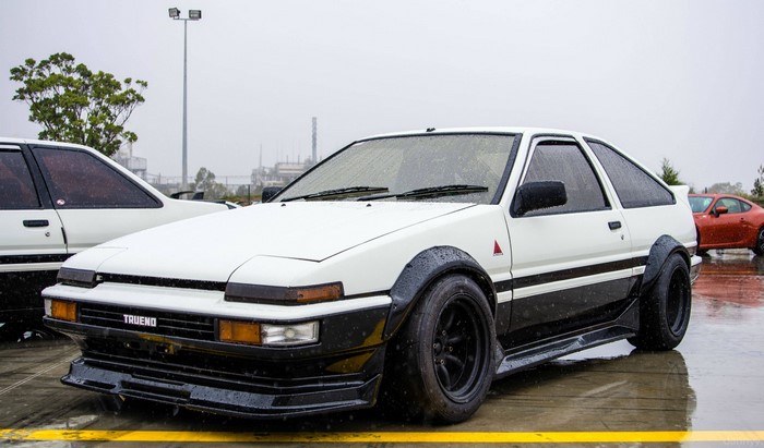 White Toyota AE86 Trueno with black accents