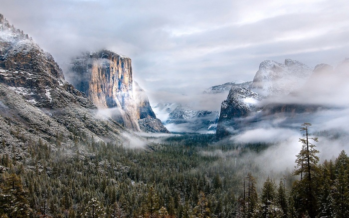 El Capitan and Bridalveil Fall in Yosemite Valley