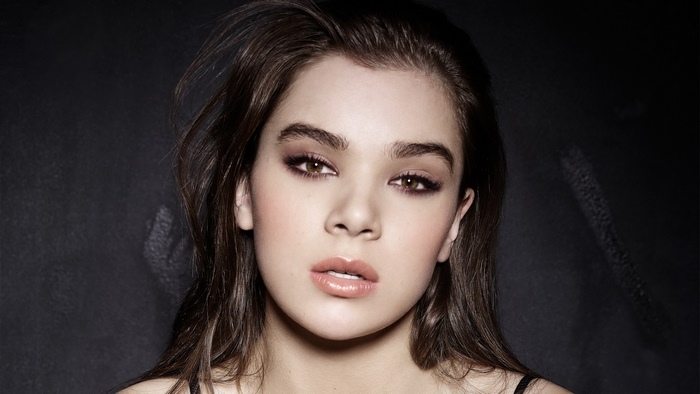 Hailee Steinfeld