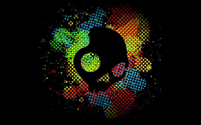 Skullcandy logo with colorful halftone effect