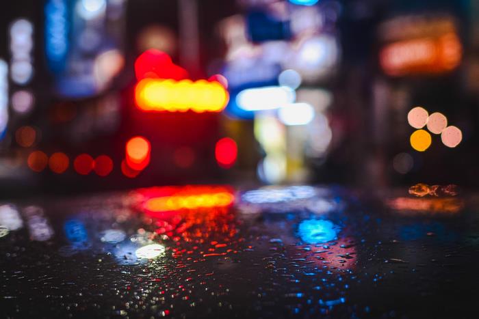 Rainy Night City Lights Reflection 4K