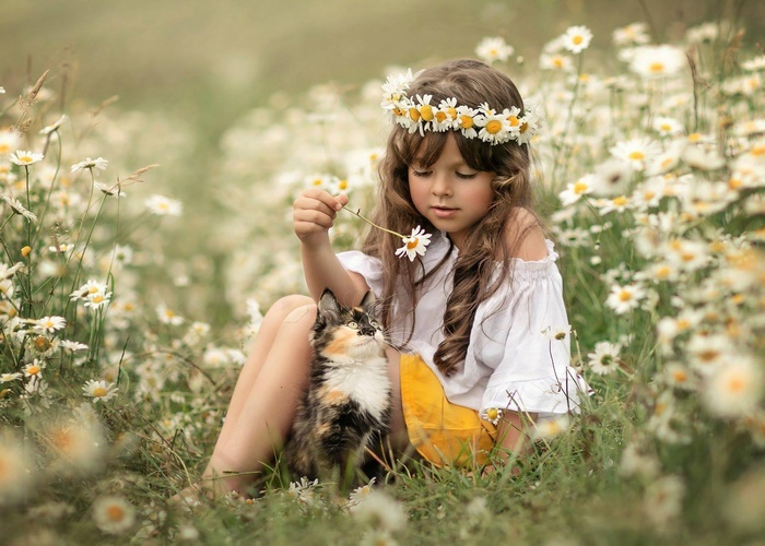 Little Girl with Cat and Daisy Flower Crown