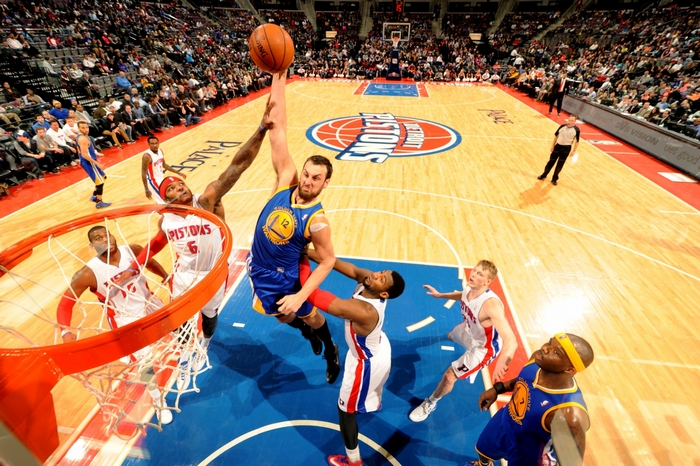 Golden State Warriors Dunk Against Detroit Pistons