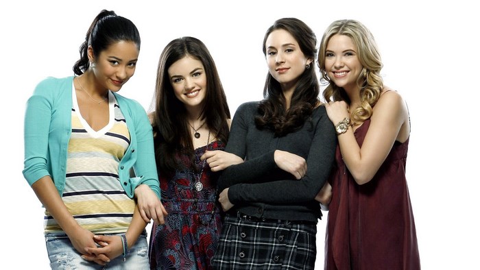Four young women from Pretty Little Liars