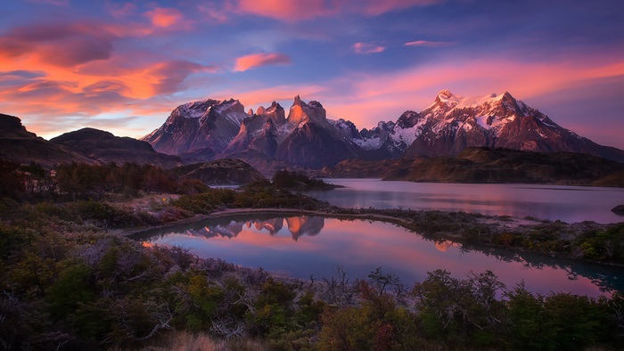 Sunset Over Majestic Mountain Lake 4K