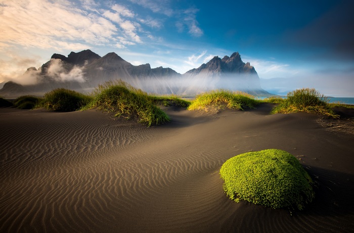 Black Sand Dunes and Mountains in Iceland 4K