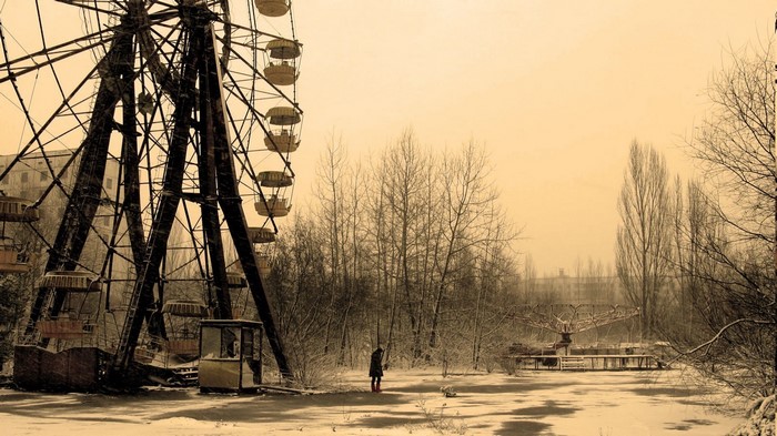 Abandoned Ferris wheel in Pripyat, Chernobyl during winter