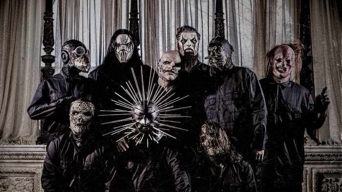 Slipknot members with masks and costumes