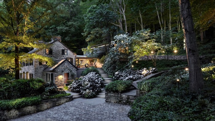 Cozy Stone Cottage Surrounded by Lush Yorkshire Forest