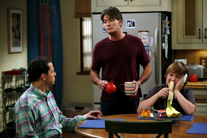 Two and a Half Men: Charlie, Alan, and Jake at breakfast