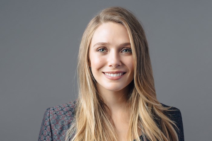 Elizabeth Olsen Smiling Portrait in 4K
