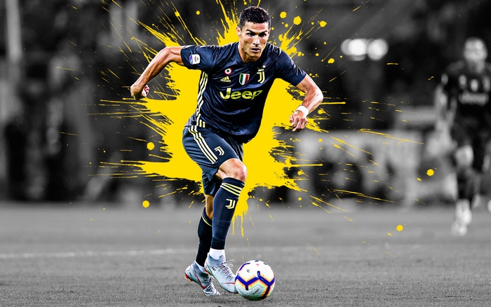 Cristiano Ronaldo playing soccer for Juventus