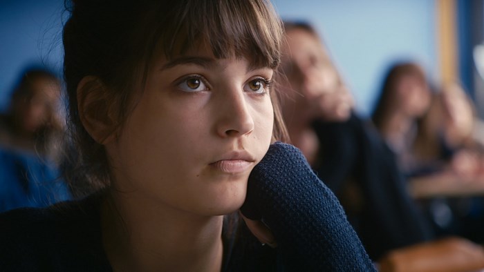 Adele Exarchopoulos in a classroom