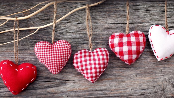 Hanging Red and White Valentine Hearts