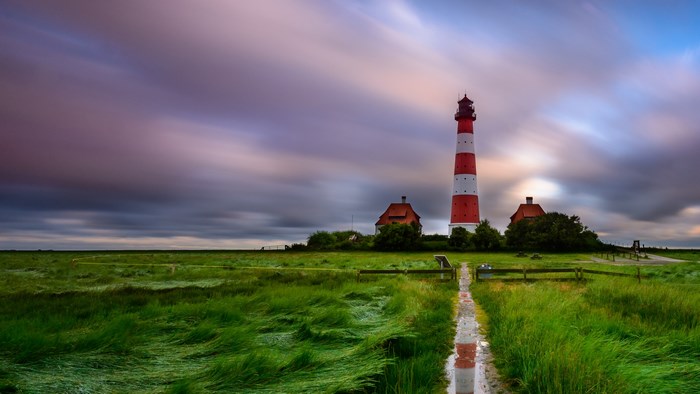 4K Ultra HD Lighthouse at Sunset