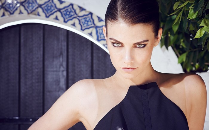 Lauren Cohan looking at viewer