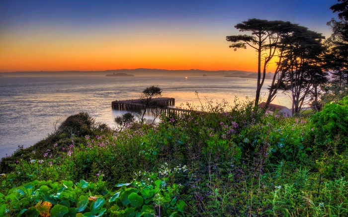 Sunset over the ocean with Alcatraz Island