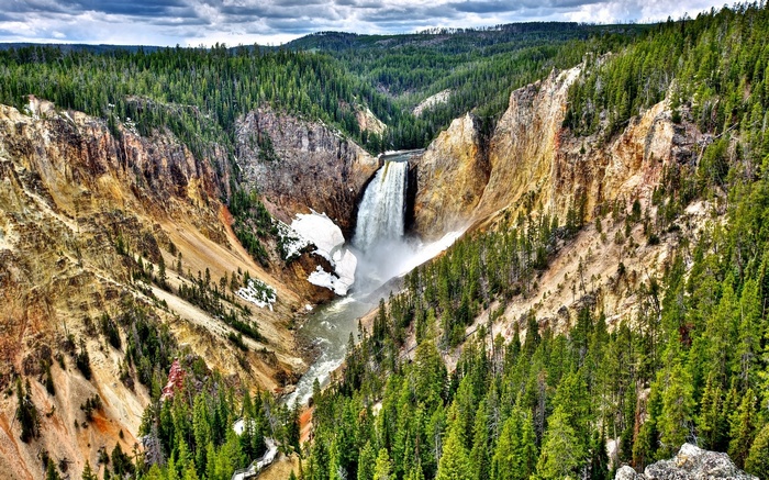 Lower Falls of the Yellowstone River in Yellowstone National Park