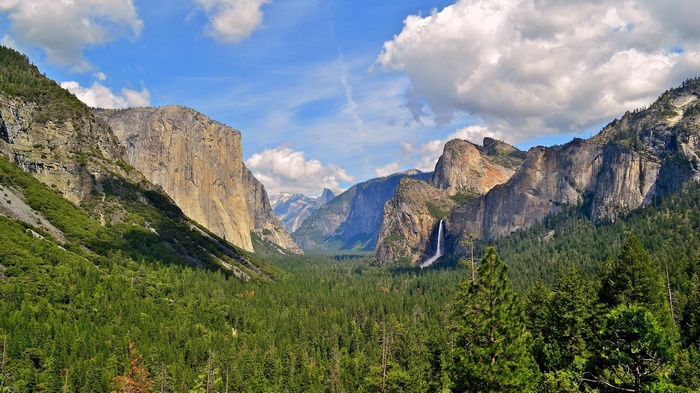Yosemite Valley with Bridalveil Fall and El Capitan