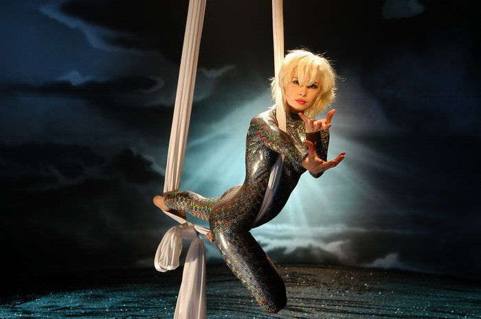 Natalia Oreiro performing aerial silks