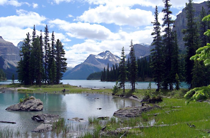 Maligne Lake in Jasper National Park, Canada