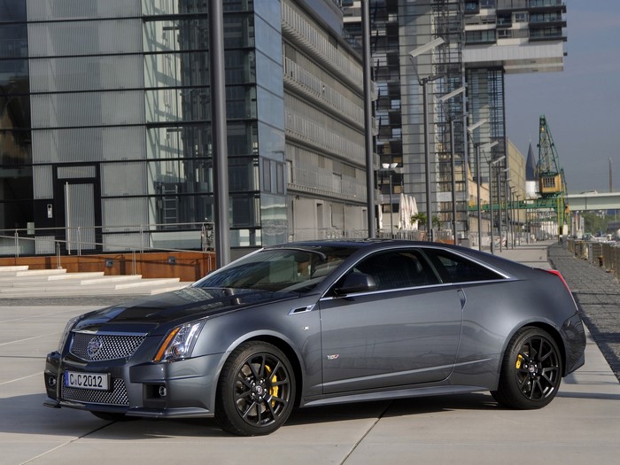 Cadillac CTS-V Coupe in a Modern City