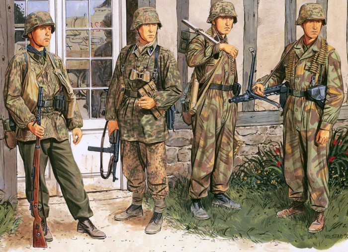 Four German Soldiers in Camouflage Uniforms
