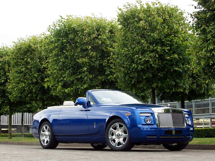 Blue Rolls-Royce Phantom Drophead Coupe Convertible