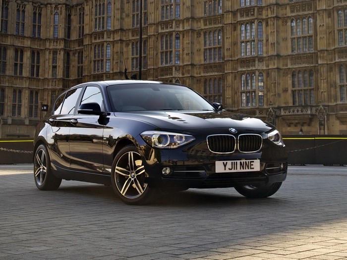 Black BMW 1 Series Hatchback in London