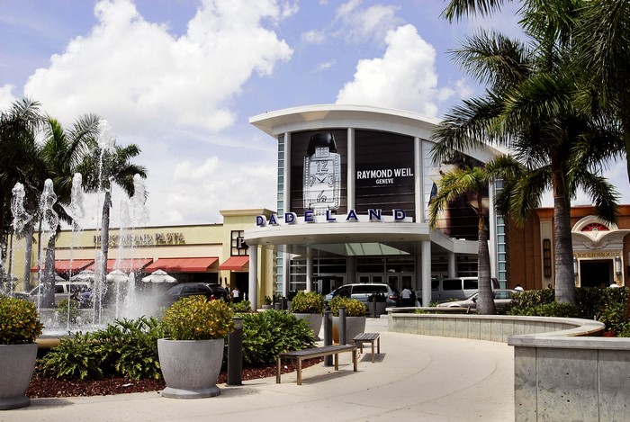 Dade Land Shopping Center with Raymond Weil Ad
