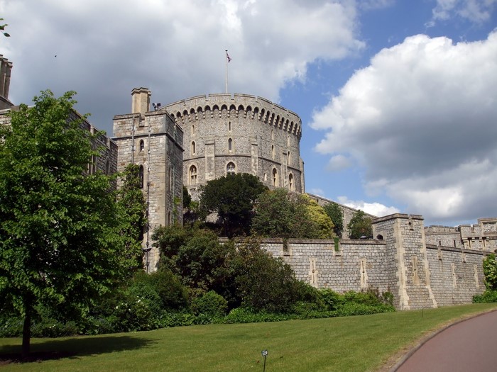 Windsor Castle with a flag on top