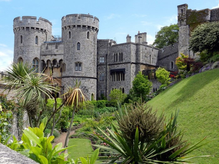 Windsor Castle with Gardens