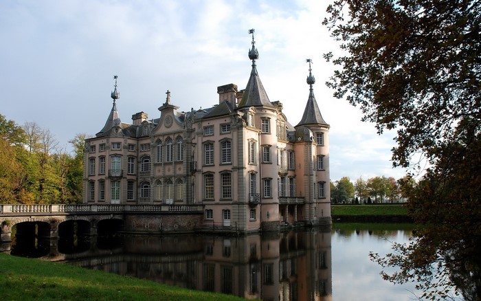 Poeke Castle in Belgium