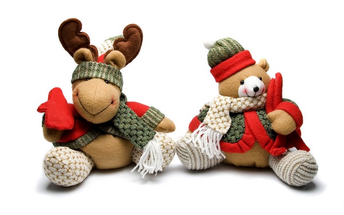 Christmas stuffed toys: a reindeer and a bear