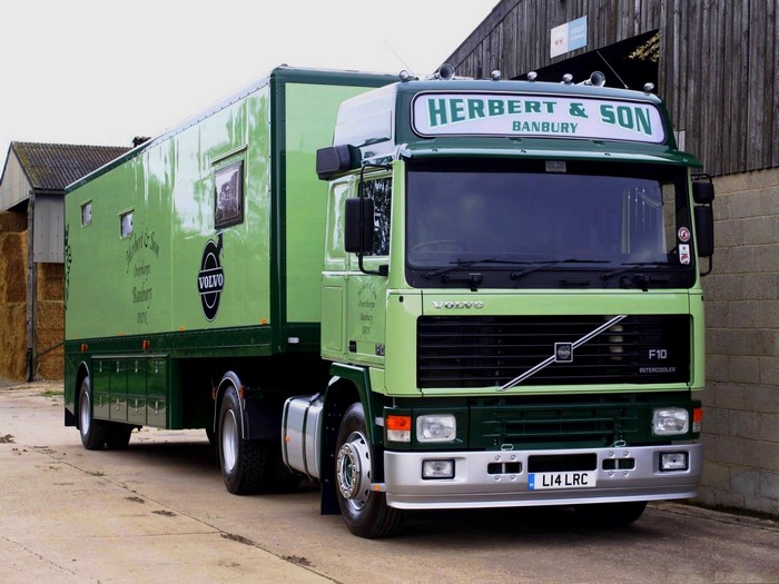 Volvo F10 Intercooler truck with trailer