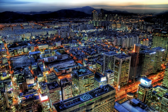 4K Seoul, South Korea cityscape at dusk