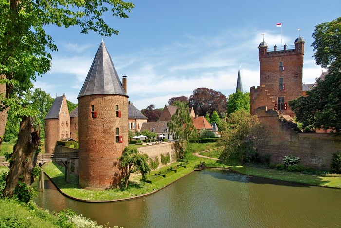 Castle Huis Berg in the Netherlands