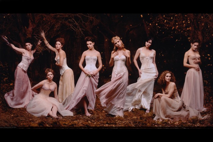 Alyssa Milano, Sarah Michelle Gellar, Jessica Biel, Keri Russell, Katie Holmes, Holly Marie Combs, Shannen Doherty, Michelle Williams