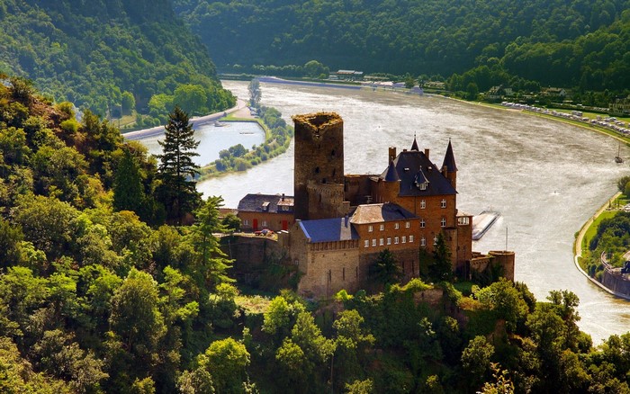 Castle Katz on the Rhine River, Germany