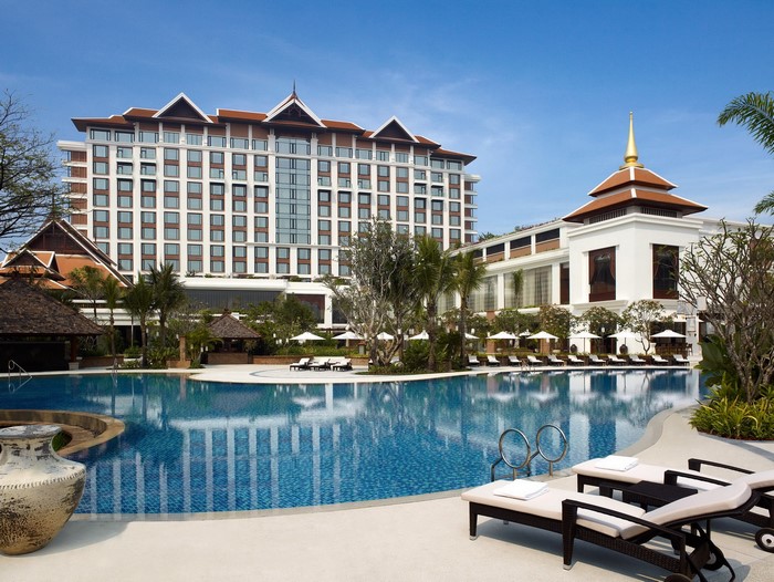 Resort with swimming pool and hotel building