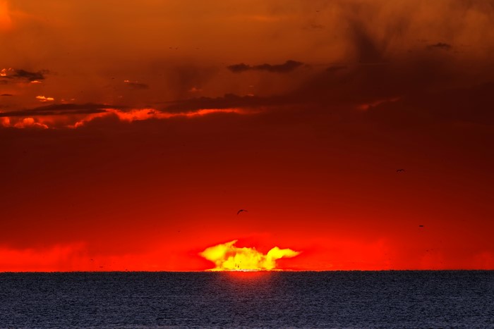 4K Sunset Over the Ocean