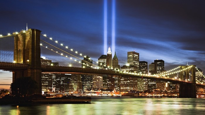 Tribute in Light over Brooklyn Bridge, New York City