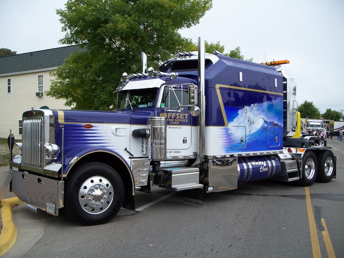 Peterbilt 379 semi-truck with custom paint